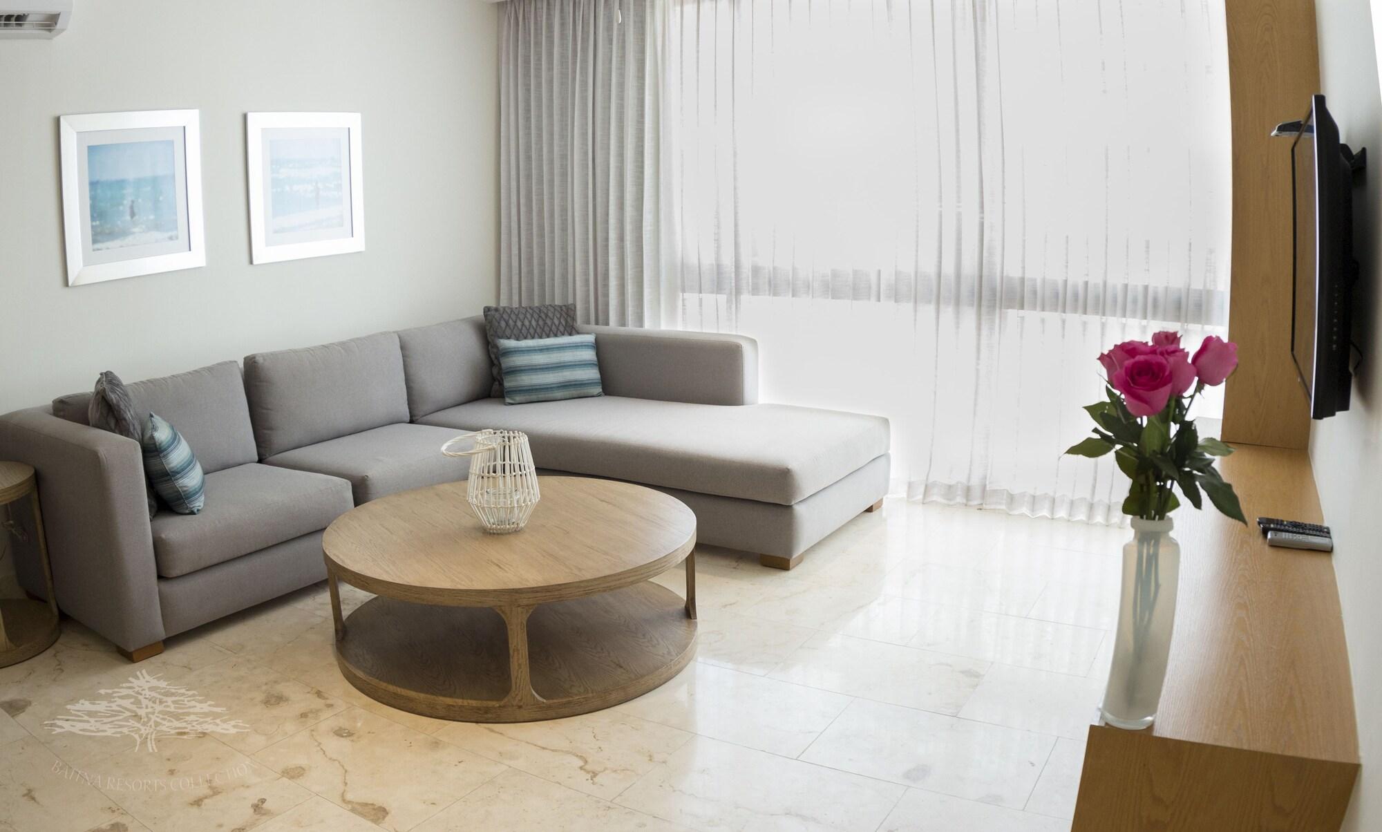 Anah Luxury Condos By Baitna Плая дел Кармен Екстериор снимка