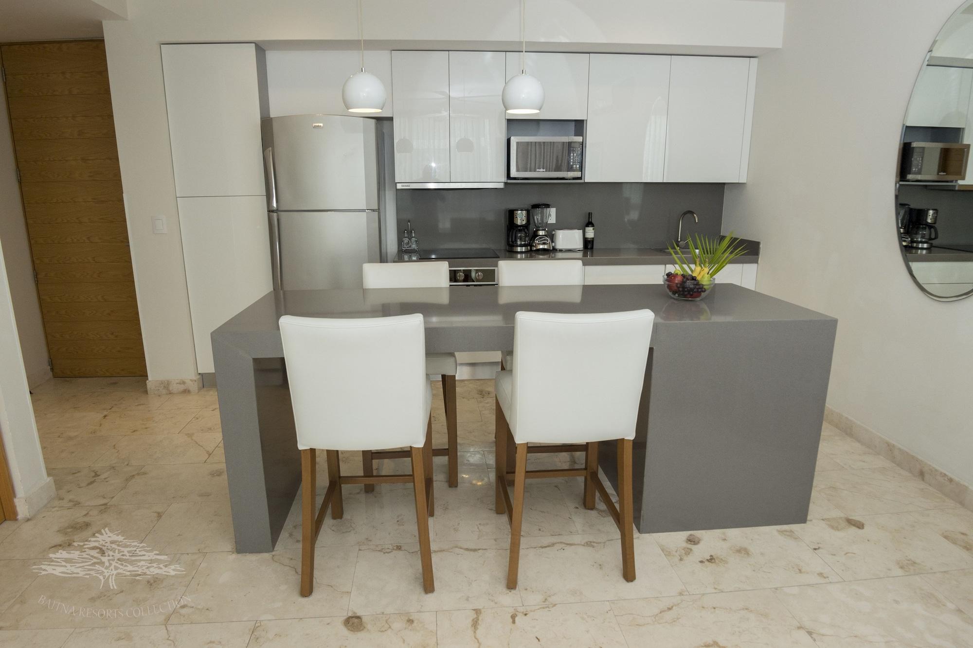 Anah Luxury Condos By Baitna Плая дел Кармен Екстериор снимка